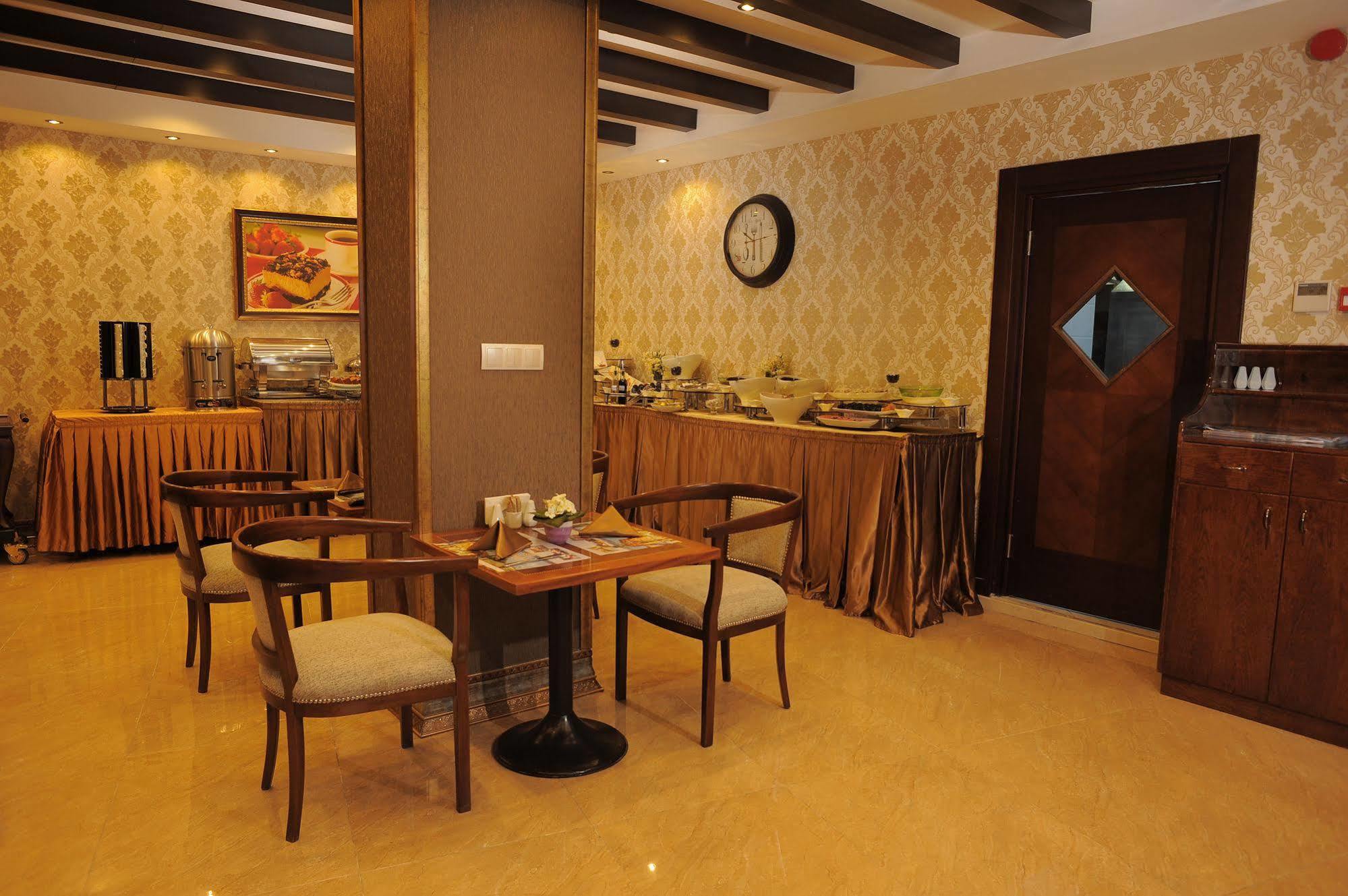 Golden Lake Hotel Adana Kültér fotó