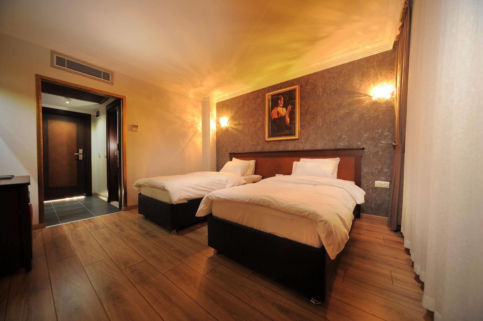 Golden Lake Hotel Adana Kültér fotó