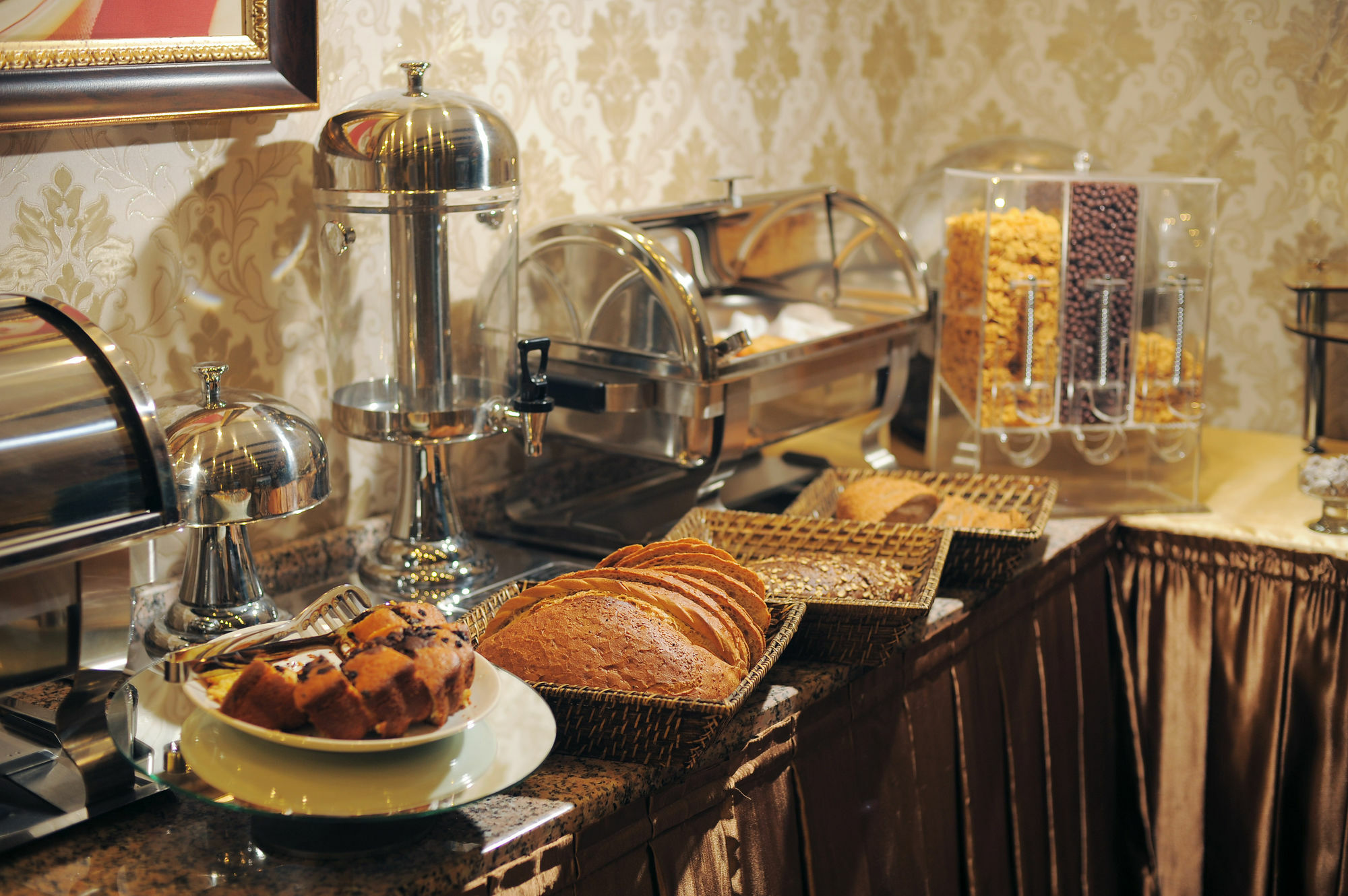 Golden Lake Hotel Adana Kültér fotó