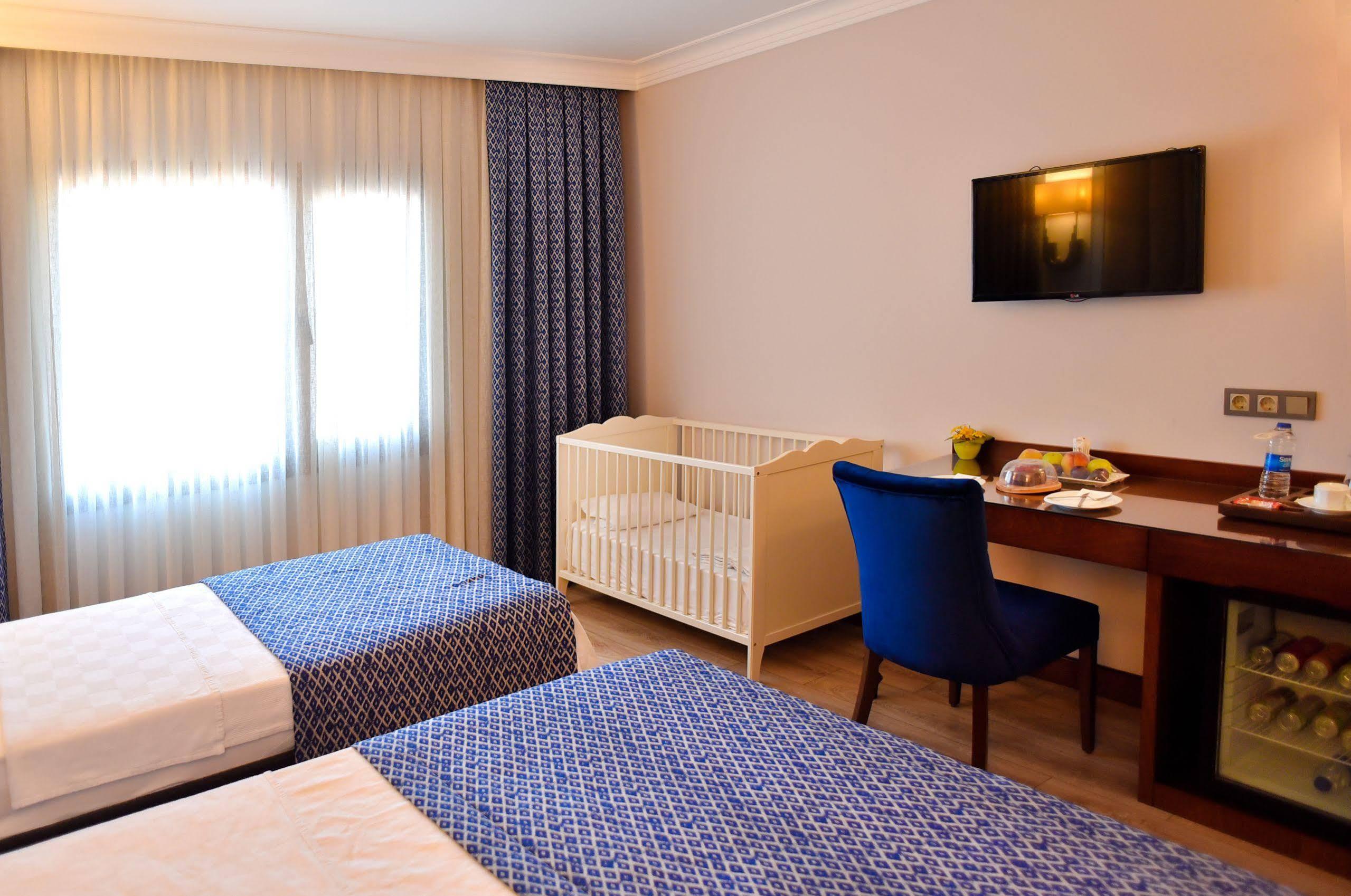 Golden Lake Hotel Adana Kültér fotó