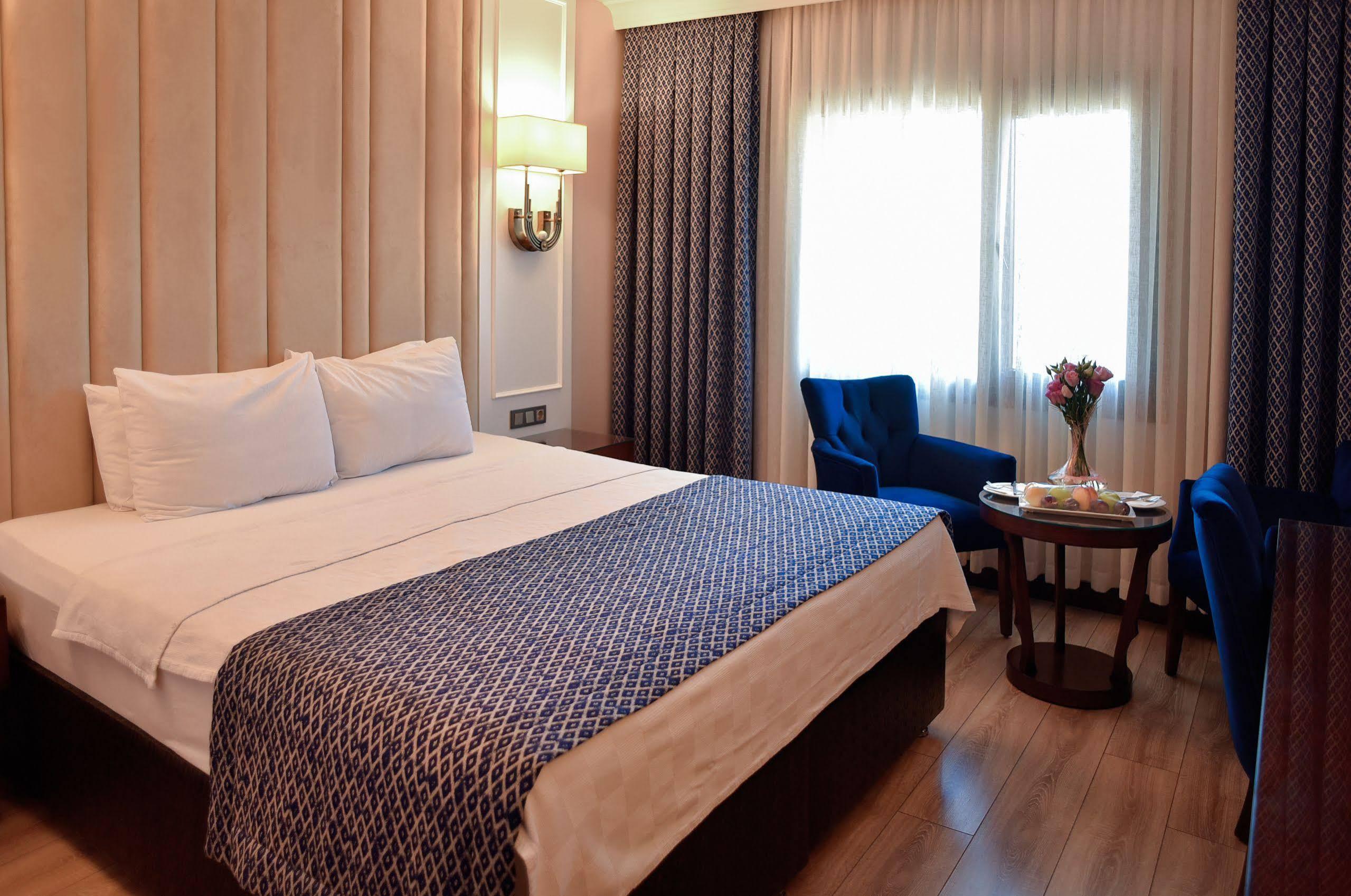 Golden Lake Hotel Adana Kültér fotó